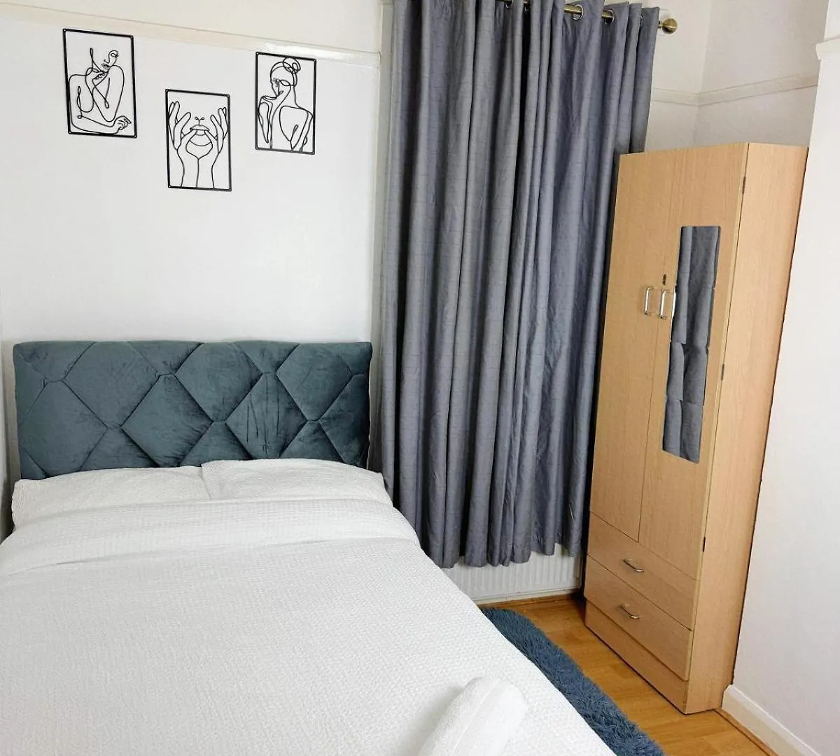 Big Room In East Ham London Homestay