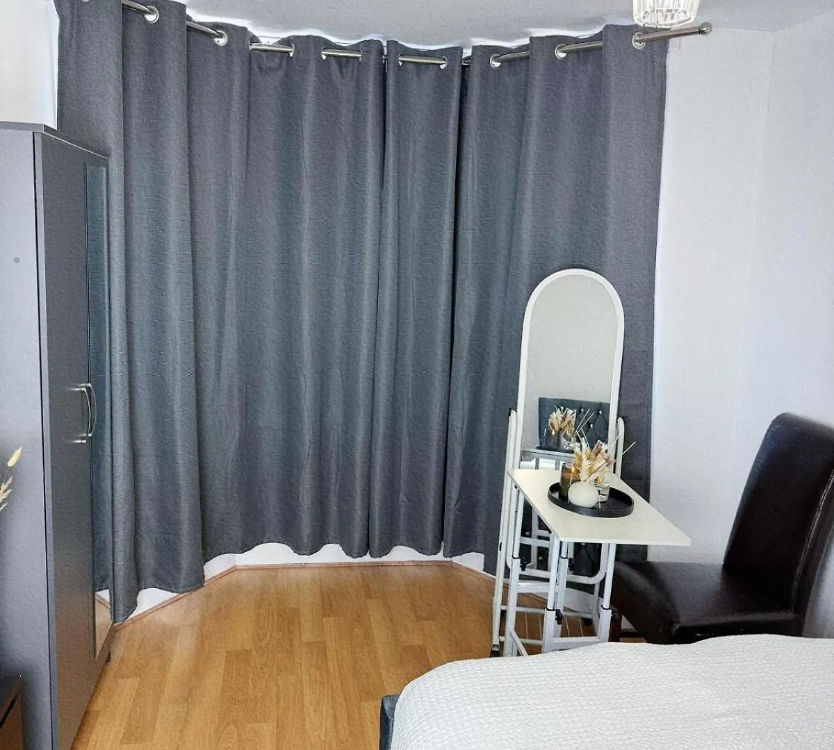Big Room In East Ham London 0*,