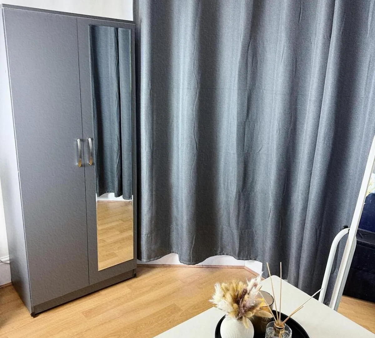 Homestay Big Room In East Ham London